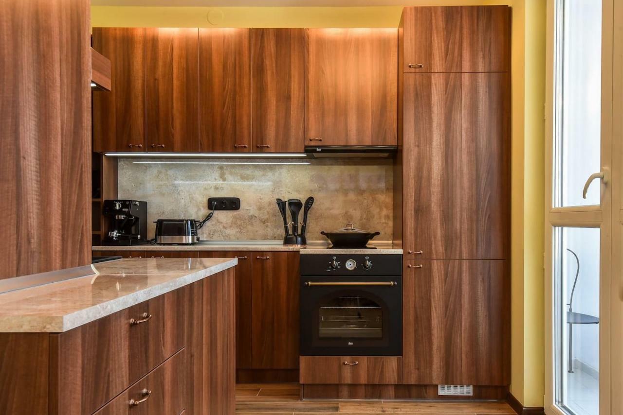 Palace Of Culture 2-Bedroom Retreat On Skobelev Blvd 소피아 외부 사진